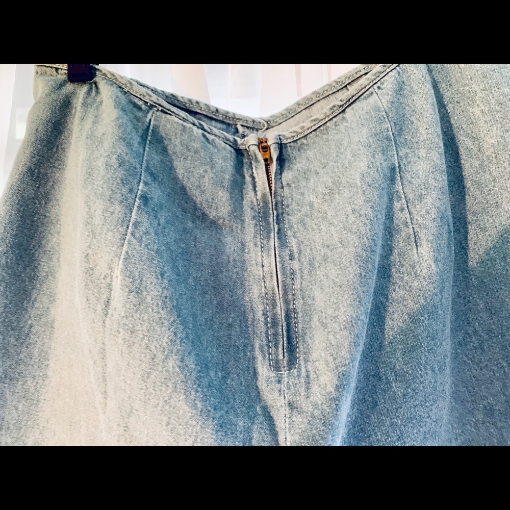 Shorts - Picture 5 of 7